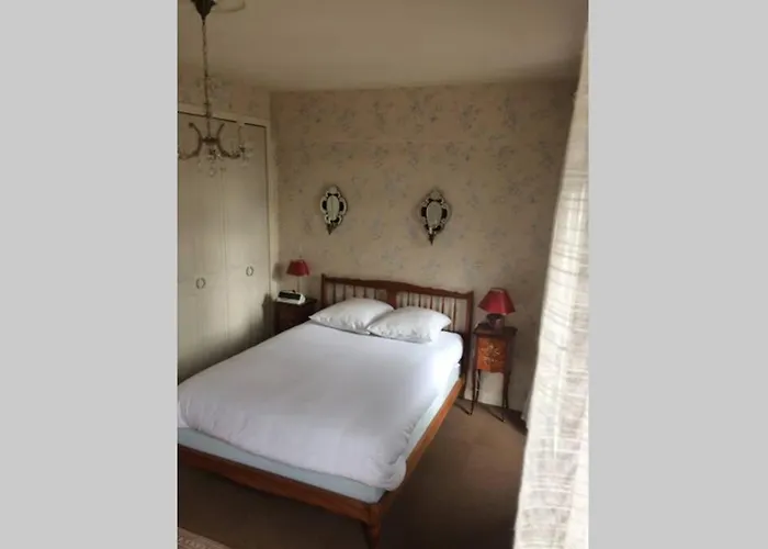 Spacieux 78m2 Plein Centre, Balcon, Jusqu’à 6 Personnes Appartement *